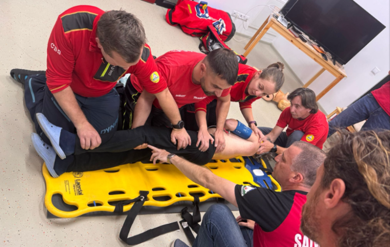 Exercițiu de salvare pe instalațiile de telescaun în stațiunea Păltiniș