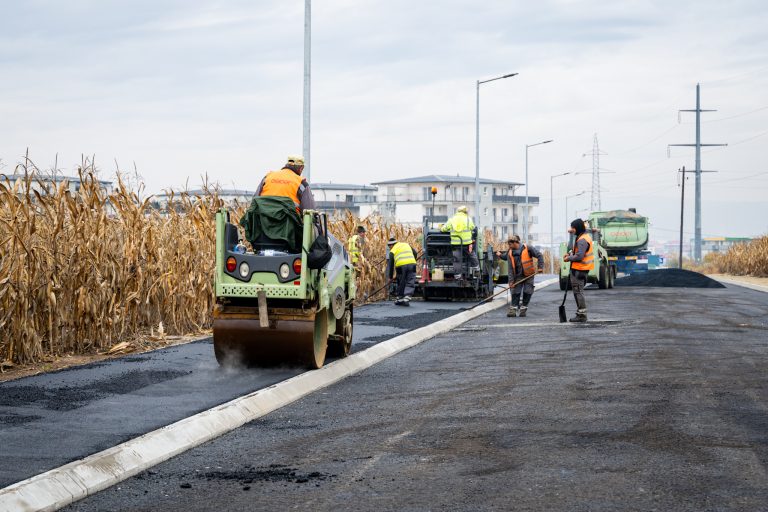Strada Varșovia, modernizată și pregătită de deschidere