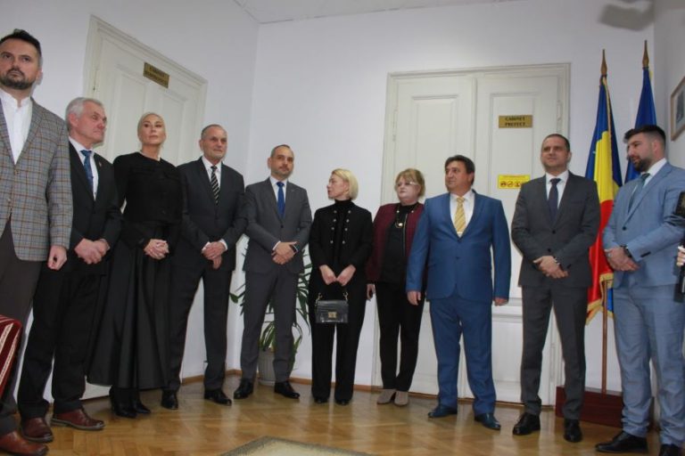 VIDEO. BEJ Sibiu a înmânat certificatele de parlamentari pentru senatorii și deputații sibieni