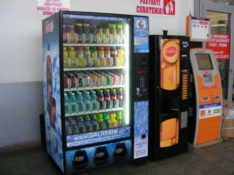 ULTIMA ORĂ: Cafeaua instant, dulciurile și sucurile, interzise în școli