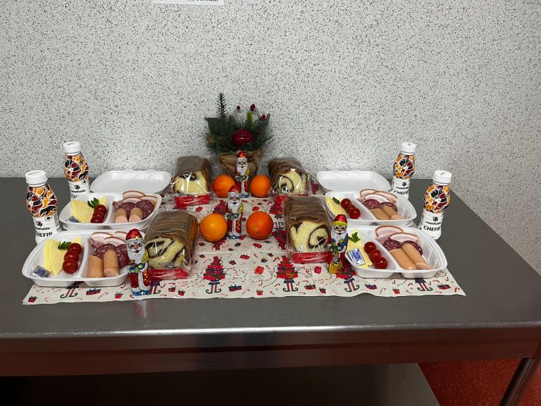 FOTO: Meniu de sărbătoare pentru pacienții Spitalului de Pneumoftiziologie Sibiu