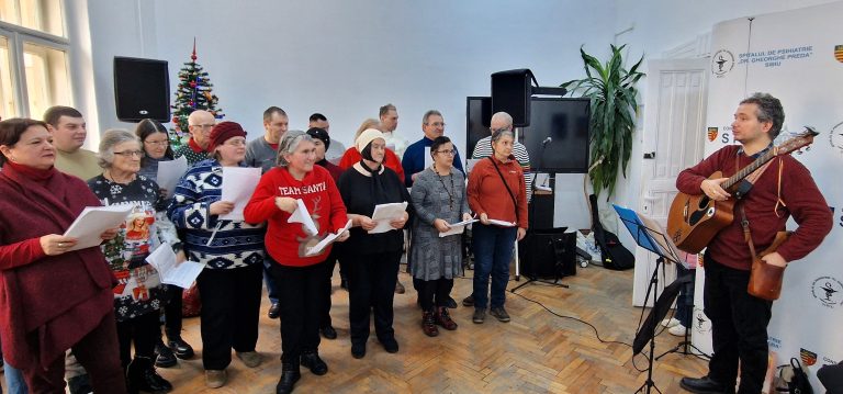 FOTO/VIDEO: Viorel Hizo, antrenor de excepție, este voluntar la Spitalul de Psihiatrie Sibiu și a fost premiat la serbarea de Crăciun