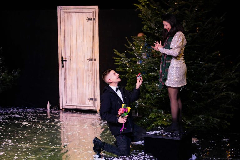 Teatrul Gong prezintă o comedie romantică de Crăciun