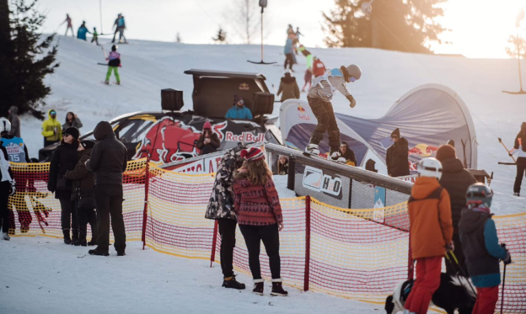 Spectacol de debut la Păltiniș Arena: Arena Jib a deschis sezonul de iarnă