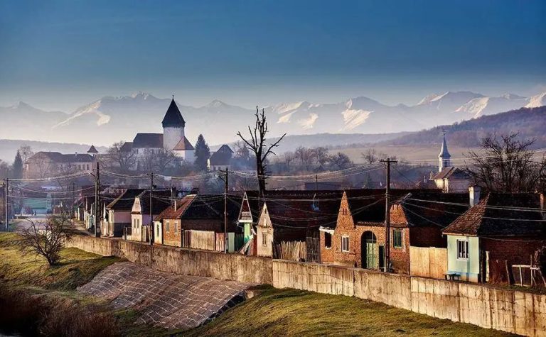 Sărbători și tradiții de Bobotează pe Valea Hârtibaciului: Un mozaic de credințe și obiceiuri străvechi