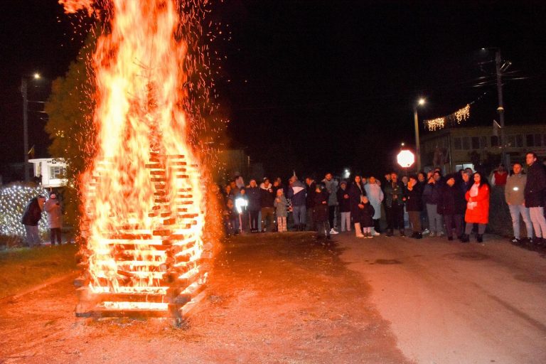 FOTO: Sărbătoare specială pentru Ionii și Ioanele din Copșa Mică