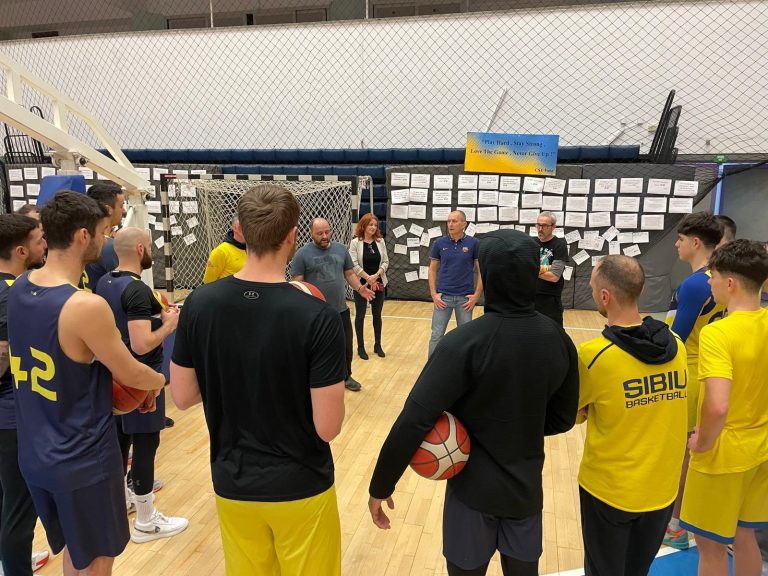 Doar suporterii mai cred în CSU Sibiu. Au demonstrat încă o dată că sunt deasupra șefilor clubului