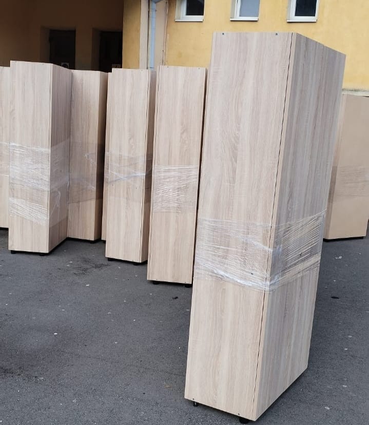 FOTO: Mobilier și materiale didactice pentru școli gimnaziale și licee din Mediaș