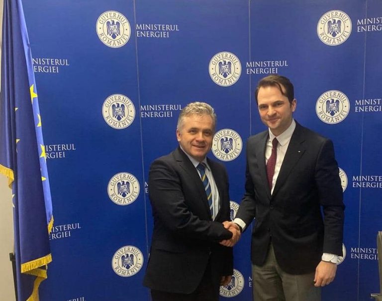 Parc fotovoltaic la Mediaș pe o suprafață de 5 hectare. Contractul a fost semnat vineri