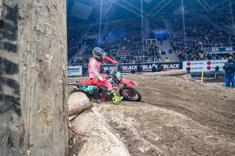 Mario Popovici obține un loc 5 în manșa secundă de la Campionatul Mondial de SuperEnduro din Polonia