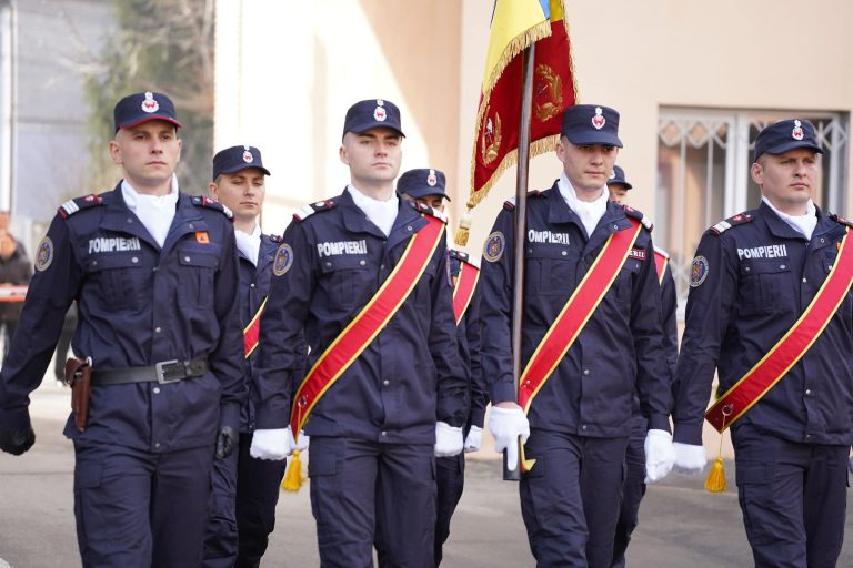 FOTO: Înaintări în grad și ceremonie militară la Sibiu de Ziua Protecției Civile