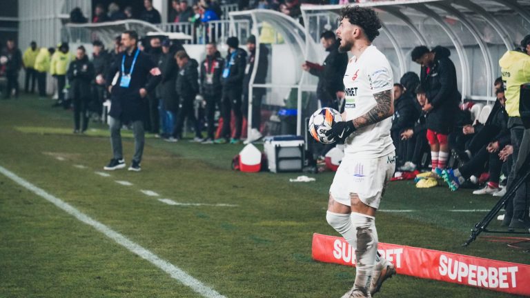 Hermannstadt-ul vișiniu contra Rapidului