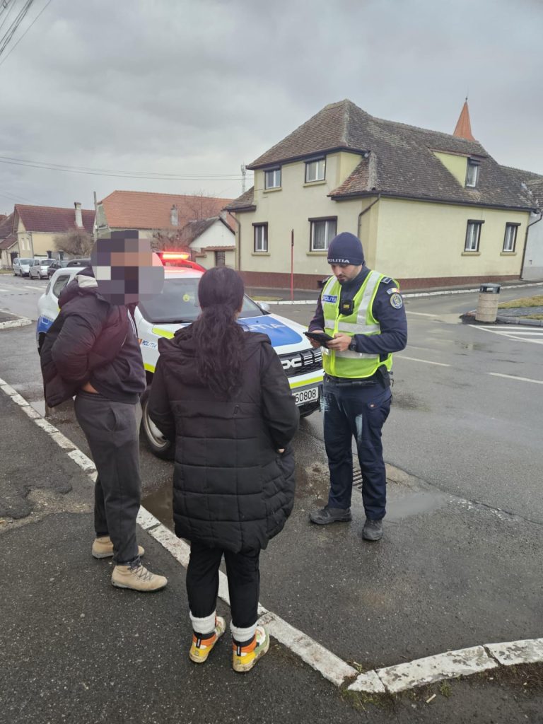 FOTO: Amenzi pentru pietoni și persoanele care nu purtau centurile de siguranță