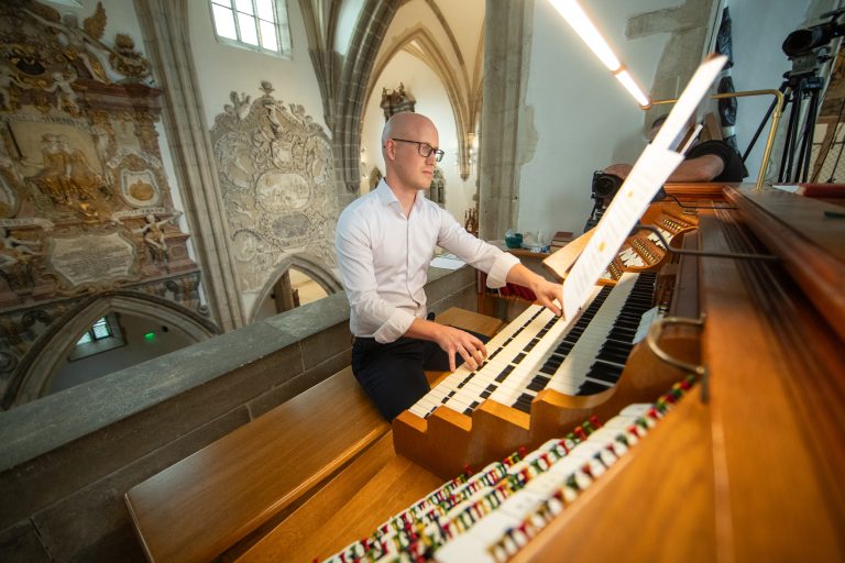 Două noi producții de excepție pe Scena Digitală în luna aprilie