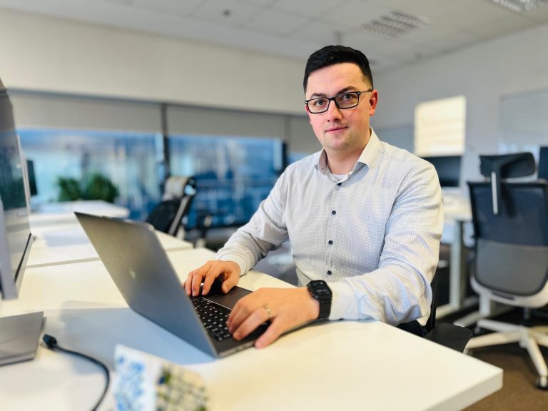 Interviu cu George – O privire asupra evoluției inteligenței artificiale (AI)