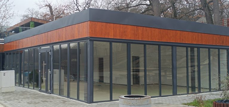 Licitație pentru spațiul destinat unui magazin de suveniruri la Zoo Sibiu