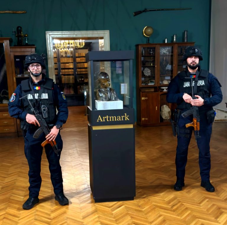 FOTO: „Bust de copil”, lucrarea lui Constantin Brâncuși, a ajuns la Sibiu