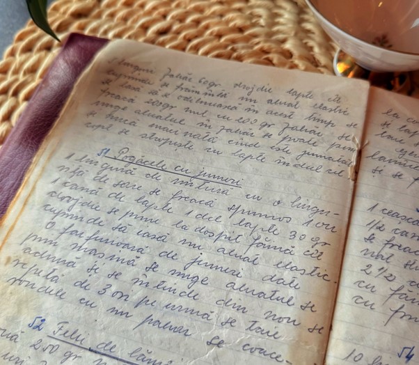 Rețete de demult ale unei bunici din Ardeal: o poveste cu parfum de vanilie și lemn vechi