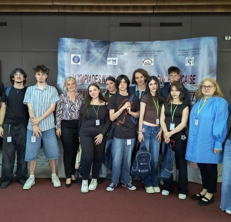 FOTO: Rezultate bune pentru elevii sibieni la Olimpiada Națională de Franceză