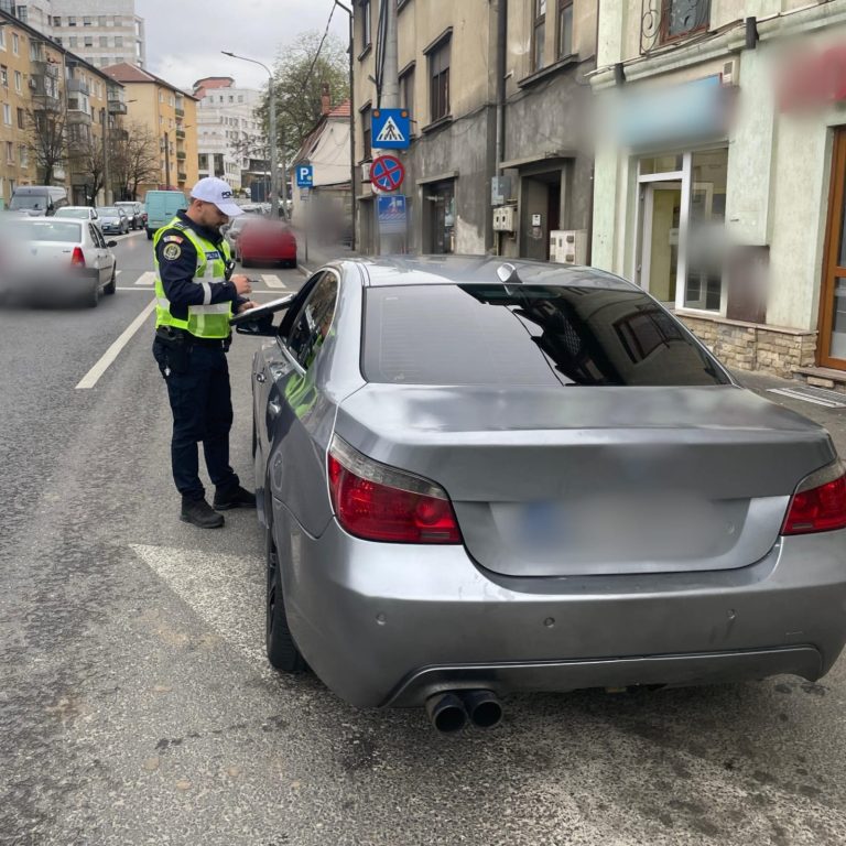 ULTIMA ORĂ/FOTO: 20 de șoferi din Sibiu amendați într-o oră. Ce au făcut conducătorii auto