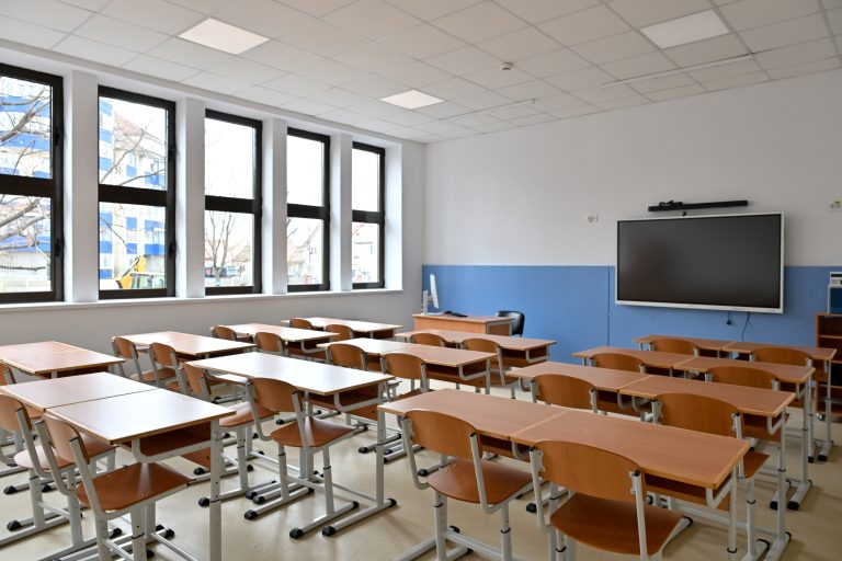 O altă școală din Sibiu a fost modernizată și eficientizată energetic