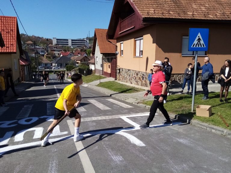 Spectacol și emoție la Mediaș: centenarul jocului „Țuru”, sărbătorit ca un simbol al comunității