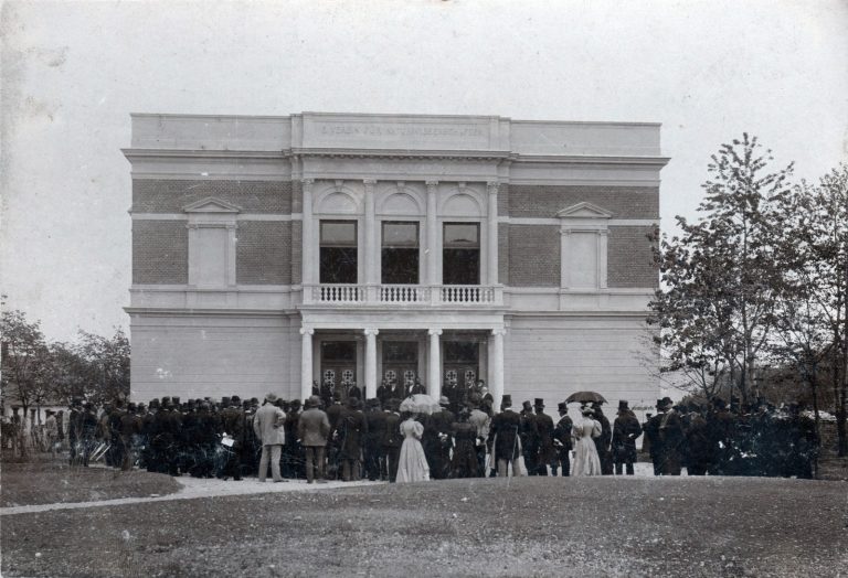 13 decenii de la înființarea Muzeului de Istorie Naturală din Sibiu