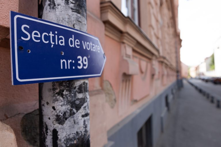 FOTO: Cum arată buletinele de vot pentru turul 2 al prezidențialelor