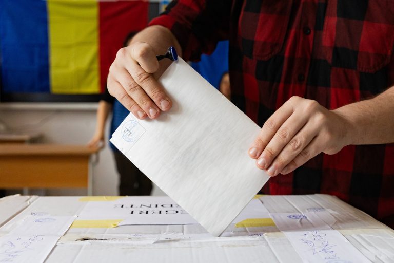 Rezultate inversate într-o secție de votare. Anunțul făcut miercuri seara