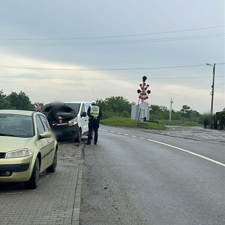 FOTO: Zeci de sancțiuni aplicate șoferilor în zona trecerilor de cale ferată din județul Sibiu