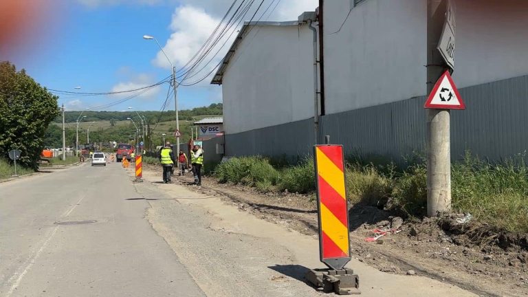 FOTO/VIDEO: Se asfaltează strada Gării din municipiul Mediaș