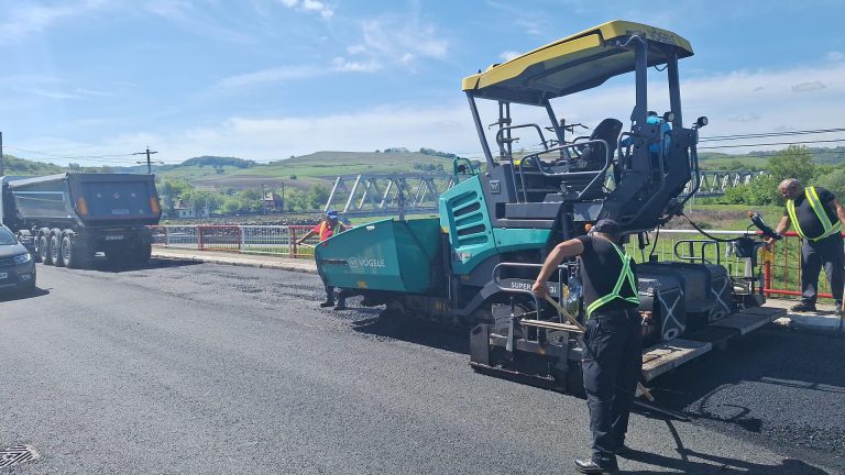 Lucrări pe drumurile din județul Sibiu. Unde se va interveni în această săptămână