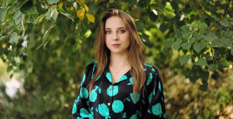 Veronica Odagiu, masterandă în Sibiu și semifinalistă la „Românii au talent”