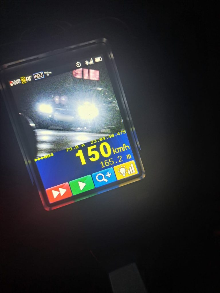 FOTO: Tânăr de 21 de ani prins pe Șoseaua Alba Iulia cu 150 de km/oră