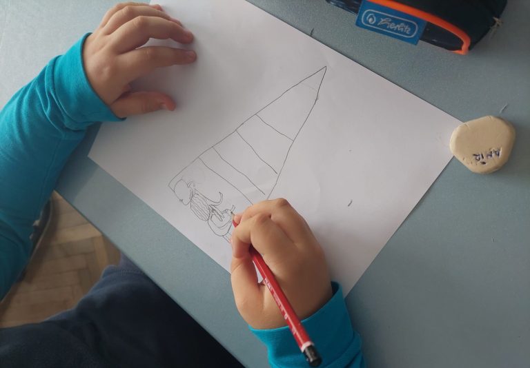 Fructe, legume și lactate în școlile din județul Sibiu