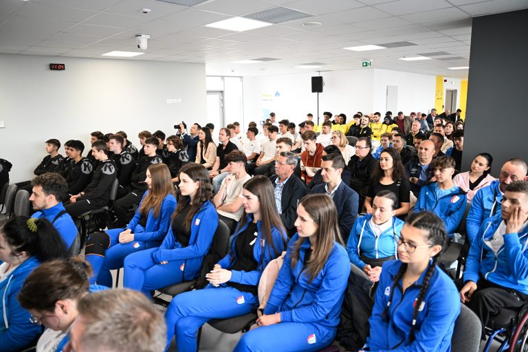 Sportivii, echipele și antrenorii sibieni de excepție, premiați pe Stadionul Municipal