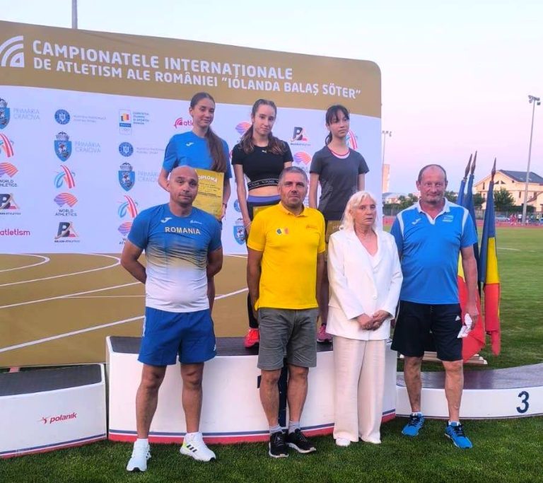 FOTO/VIDEO: Înainte de Bacalaureat, medieșeanca Alexandra Hudea a luat aurul la Campionatele Internaționale ale României