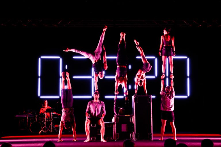 A opta zi la FITS va fi una memorabilă. Recomandările zilei de vineri