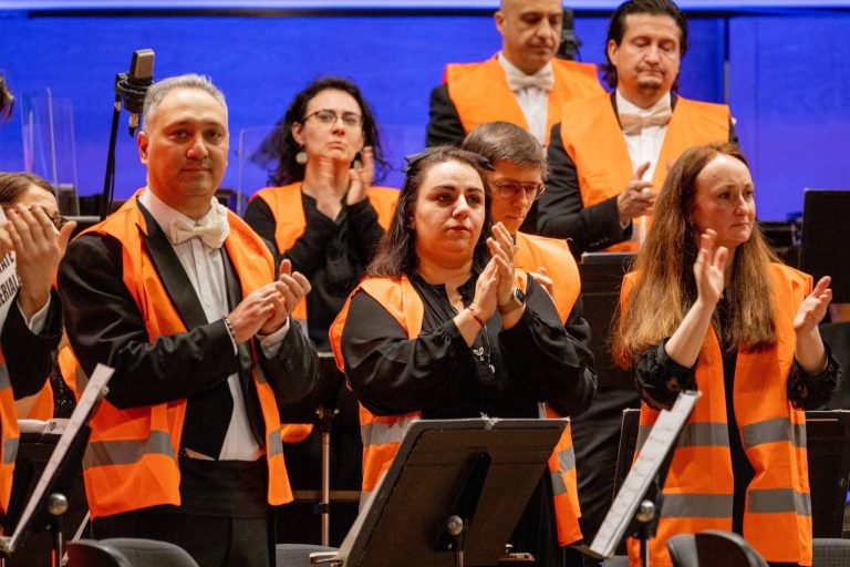 Cât câștigă salariații din instituțiile de cultură ale Consiliului Județean. Artiștii Filarmonicii, cei mai bine plătiți angajați