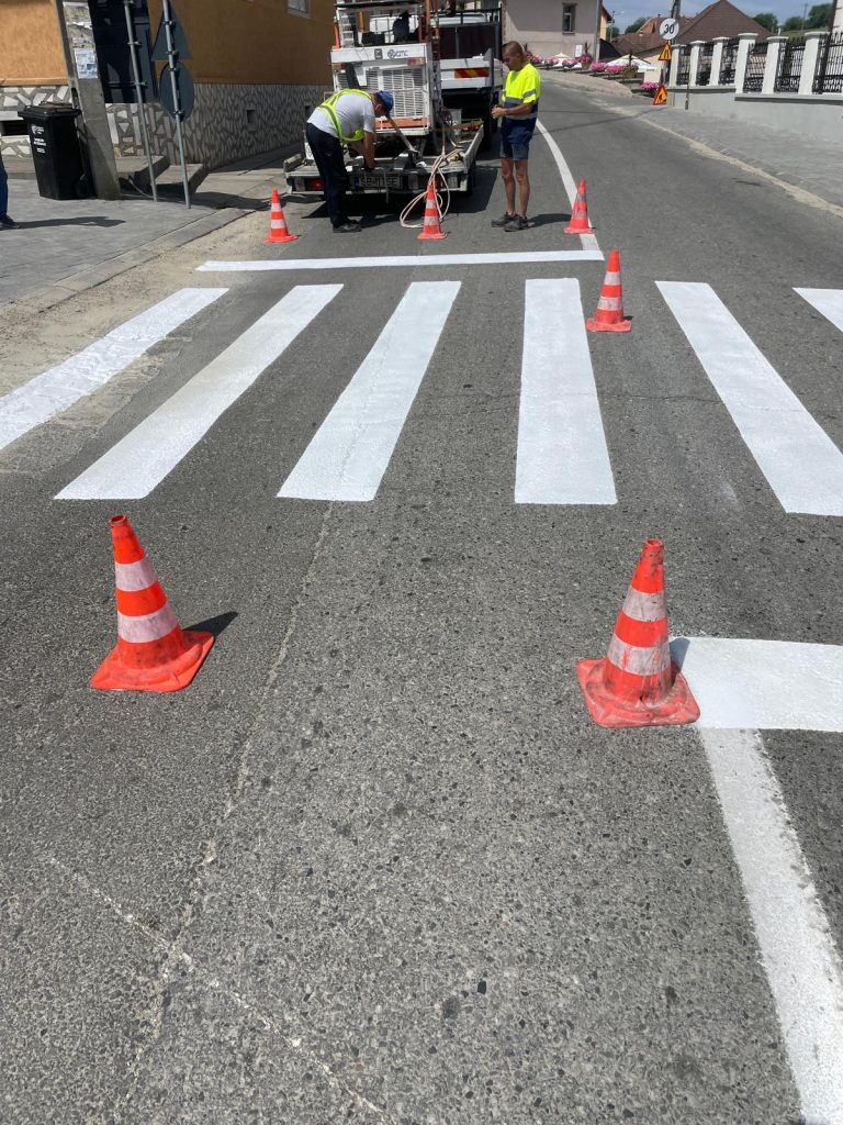 Cinci drumuri județene din Sibiu vor fi plombate în această săptămână