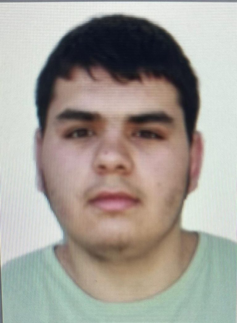 ULTIMA ORĂ/FOTO: Tânăr din Sibiu, dat dispărut. A plecat spre un oficiu poștal și nu s-a mai întors/UPDATE: Tânărul a fost găsit după două zile