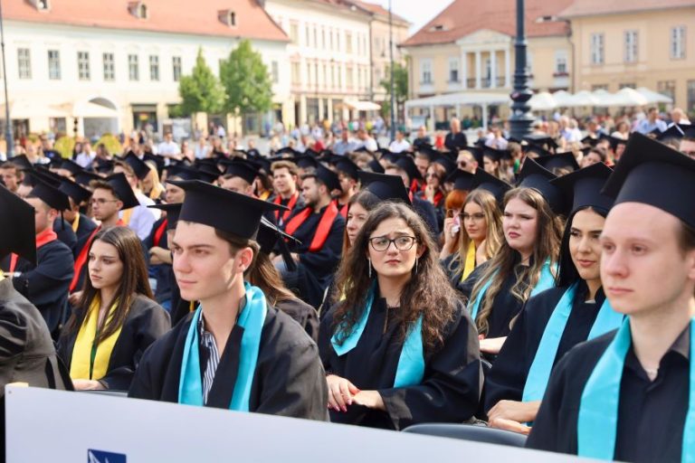 Gaudeamus. Aproape 5000 de studenți au participat la festivitatea de absolvire a Promoției 2025, la Sibiu