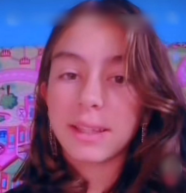 ULTIMA ORĂ/FOTO: Florentina are 14 ani și a dispărut de acasă. Mama fetei a alertat polițiștii/UPDATE: Minora s-a întors acasă