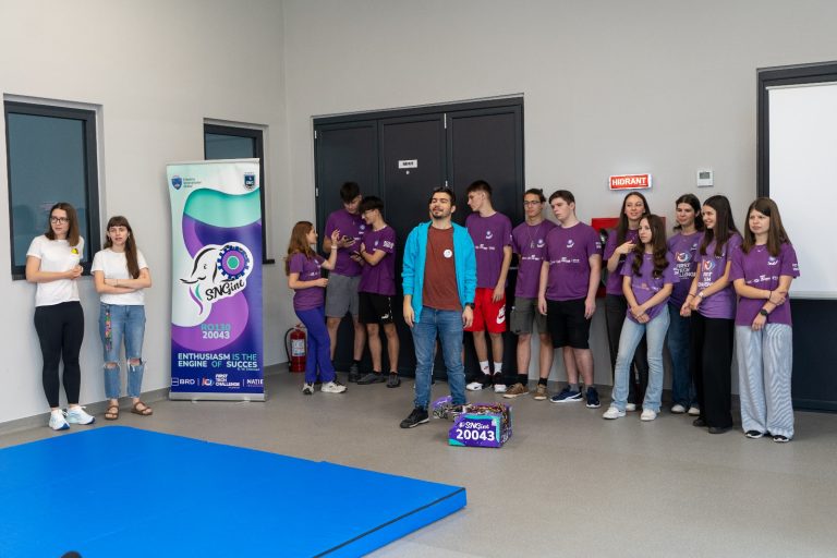 FOTO: „Hai să (ne) cunoaștem!” a reunit generațiile la Centrul Social Comunitar de Agrement și Sport din Mediaș