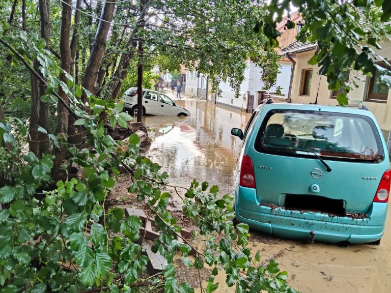 ALERTĂ ANM: Vijelii și grindină, duminică, în județul Sibiu