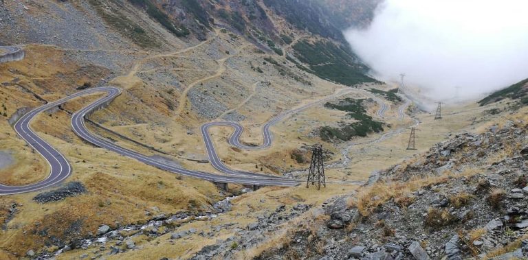 Circulația pe Transfăgărășan se închide vineri, 29 august, pentru 3 ore