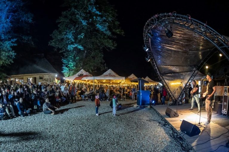 În câteva zile, începe ASTRA Rock Festival 2025. Lineup final și program pe zile