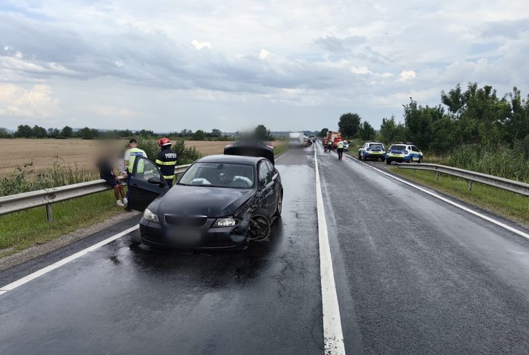 FOTO/VIDEO: 11 persoane implicate într-un accident pe DN 1 în județul Sibiu