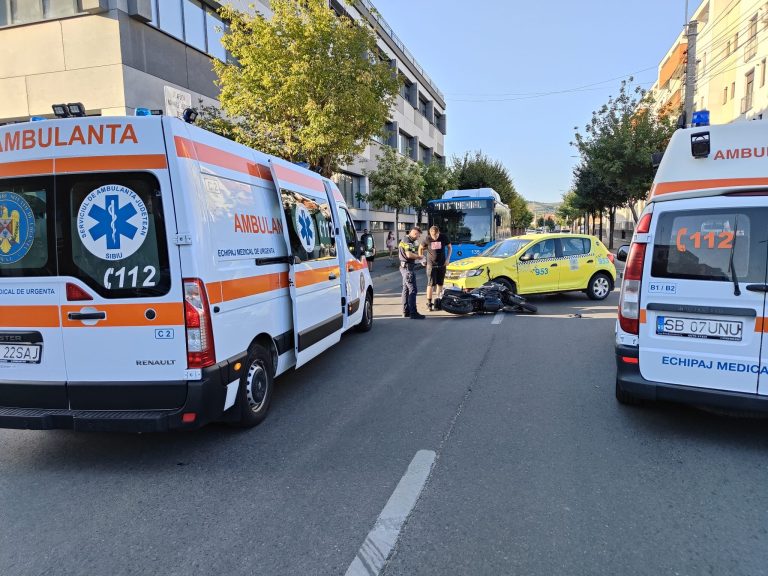 ULTIMA ORĂ/FOTO: Tânără de 18 ani, rănită într-un accident produs în Sibiu