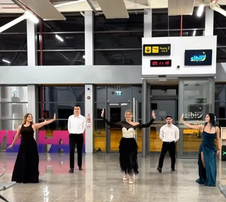 FOTO/VIDEO: Surpriză mare. Cum au fost întâmpinați primii pasageri ai zborului Sibiu-Viena pe aeroport